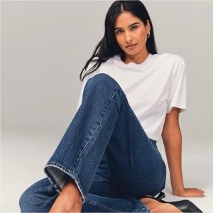NWT Abercrombie & Fitch Ultra High Rise 90's Straight Jean DARK